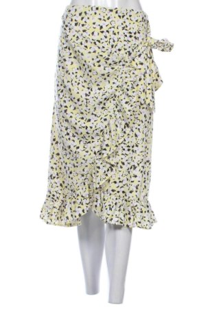 Fustă Vero Moda, Mărime M, Culoare Multicolor, Preț 64,47 Lei, #137634052