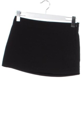 Пола Stradivarius, Размер M, Цвят Черен, Цена 8,00 €, #137606539