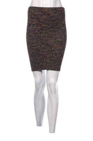 Пола Bershka, Размер S, Цвят Многоцветен, Цена 6,00 €, #137621064