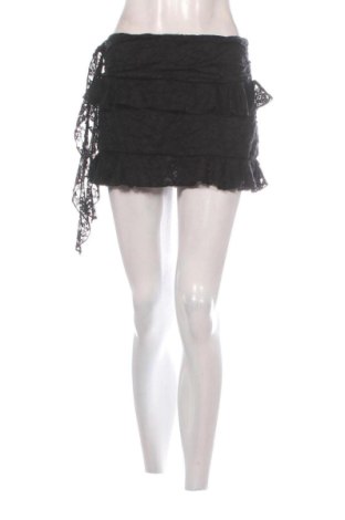 Пола Bershka, Размер M, Цвят Черен, Цена 7,81 €, #137622909