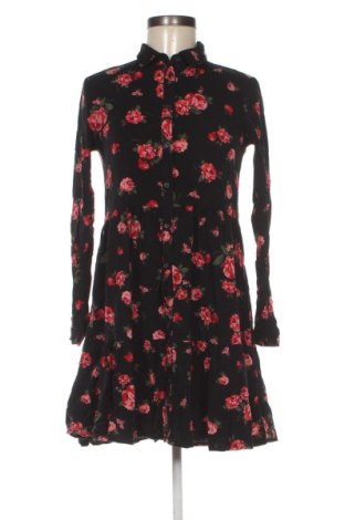Рокля Stradivarius, Размер S, Цвят Многоцветен, Цена 13,00 €, #137600472