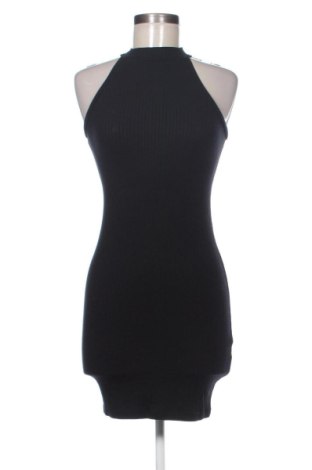 Sukienka Pull&Bear, Rozmiar S, Kolor Czarny, Cena 42,34 zł, #137607655