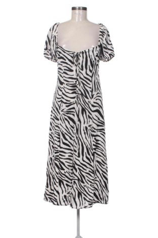 Рокля Stradivarius, Размер M, Цвят Многоцветен, Цена 17,95 €, #137609757