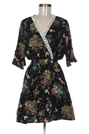 Kleid Conos, Größe M, Farbe Mehrfarbig, Preis 11,00 €, #137613728