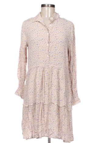 Kleid Noella, Größe M, Farbe Rosa, Preis 30,14 €, #137614113