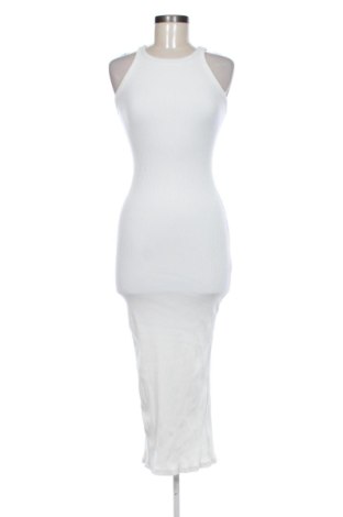 Kleid Bershka, Größe S, Farbe Weiß, Preis 25,00 €, #137614299