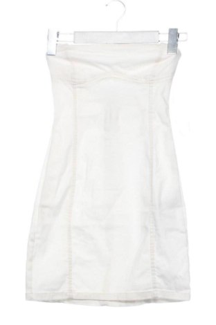 Рокля Bershka, Размер XS, Цвят Екрю, Цена 20,00 €, #137616255