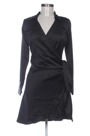 Sukienka Sinsay, Rozmiar S, Kolor Czarny, Cena 46,78 zł, #137620329