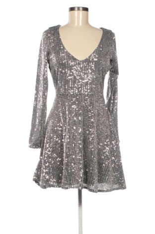 Sukienka Cropp, Rozmiar M, Kolor Srebrzysty, Cena 113,00 zł, #137629821