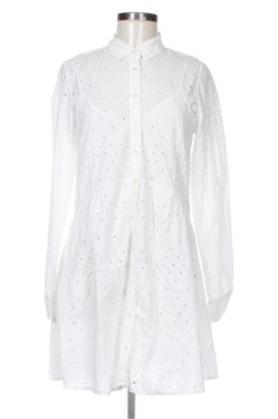 Ruha Stradivarius, Méret M, Szín Fehér, Ár 9 117 Ft, #137637935