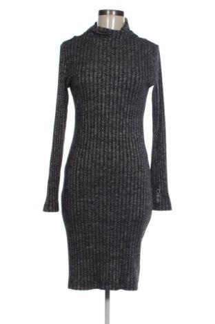 Rochie Calvin Klein Jeans, Mărime S, Culoare Gri, Preț 241,46 Lei, #137638805