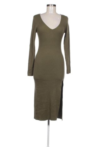 Kleid Stradivarius, Größe S, Farbe Grün, Preis € 13,00, #137656853