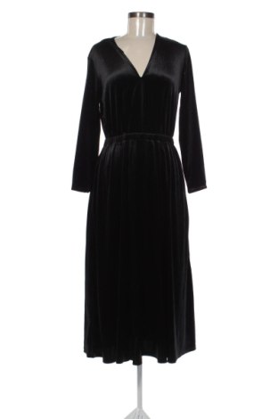 Φόρεμα Reserved, Μέγεθος M, Χρώμα Μαύρο, Τιμή 17,53 €, #137619511