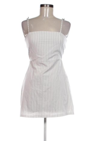 Kleid Pull&Bear, Größe M, Farbe Mehrfarbig, Preis € 9,33, #137625316