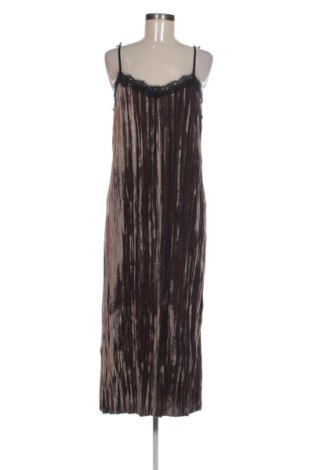 Šaty  Pull&Bear, Velikost L, Barva Hnědá, Cena  407,00 Kč, #137633068