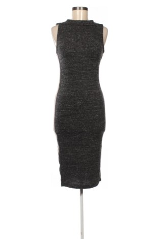 Kleid Zara, Größe M, Farbe Grau, Preis € 28,77, #137649535