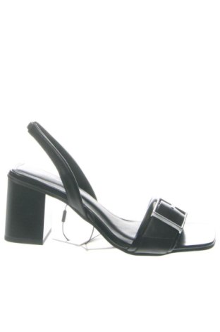 Сандали Calvin Klein, Размер 37, Цвят Черен, Цена 138,04 €, #137627502