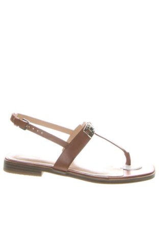 Сандали Guess, Размер 39, Цвят Кафяв, Цена 130,37 €, #137625088