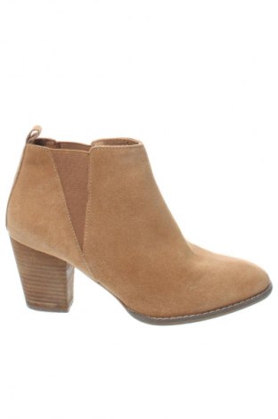 Dámské boty  Pull&Bear, Velikost 36, Barva Béžová, Cena  769,00 Kč, #128693307