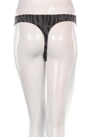 Nohavičky Adidas, Veľkosť XL, Farba Viacfarebná, Cena  17,95 €