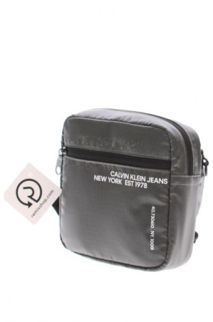 Kabelka  Calvin Klein Jeans, Barva Šedá, Cena  419,00 Kč