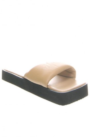 Papuci Pretty Little Thing, Mărime 39, Culoare Bej, Preț 156,99 Lei