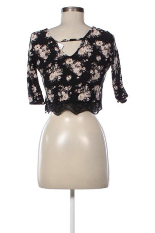 Női blúz Bershka, Méret M, Szín Sokszínű, Ár 1 109 Ft