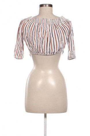 Дамска блуза Pull&Bear, Размер S, Цвят Многоцветен, Цена 3,06 €