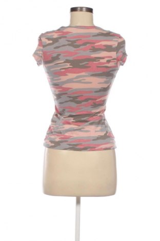 Dámské tričko Unbranded, Velikost S, Barva Vícebarevné, Cena  179,00 Kč