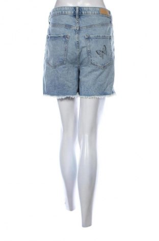 Дамски къс панталон C&A, Размер M, Цвят Син, Цена 16,20 €