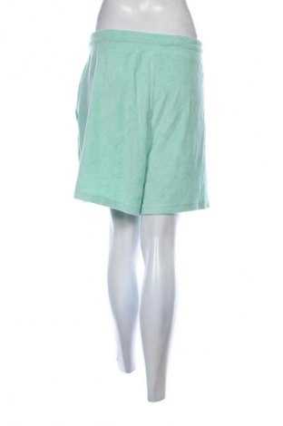 Dámské kraťasy  Calvin Klein, Velikost XXL, Barva Zelená, Cena  2 179,00 Kč