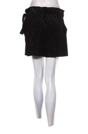 Дамски къс панталон Camaieu, Размер M, Цвят Черен, Цена 3,57 €