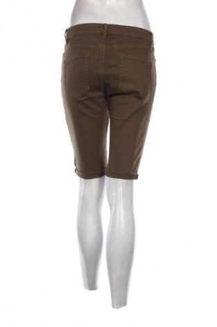 Дамски къс панталон Camaieu, Размер M, Цвят Зелен, Цена 3,57 €