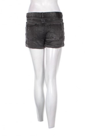 Damen Shorts Fb Sister, Größe M, Farbe Schwarz, Preis € 2,99