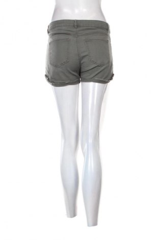 Damskie szorty H&M, Rozmiar S, Kolor Zielony, Cena 27,38 zł