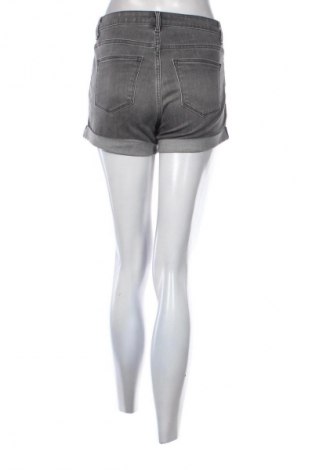 Dámské kraťasy  H&M, Velikost S, Barva Černá, Cena  79,00 Kč