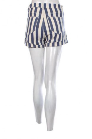 Dámské kraťasy  H&M, Velikost M, Barva Vícebarevné, Cena  119,00 Kč