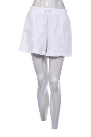 Дамски къс панталон Mohito, Размер M, Цвят Бял, Цена 9,71 €