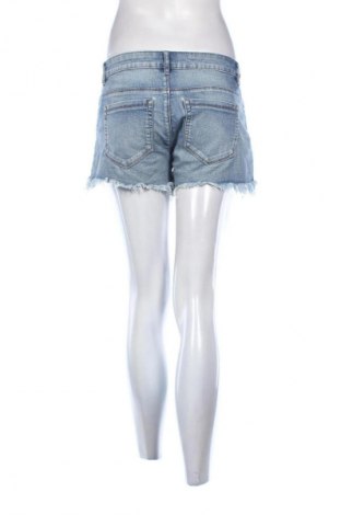 Дамски къс панталон ONLY, Размер M, Цвят Син, Цена 27,78 €