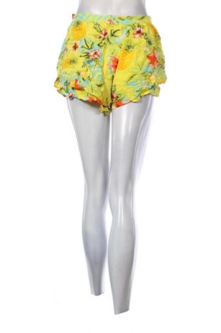 Дамски къс панталон Paper Heart, Размер S, Цвят Многоцветен, Цена 2,04 €