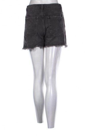 Női rövidnadrág Sinsay, Méret M, Szín Szürke, Ár 1 759 Ft