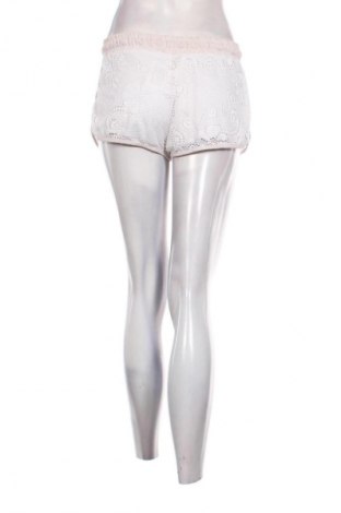Дамски къс панталон Unbranded, Размер M, Цвят Бял, Цена 3,57 €