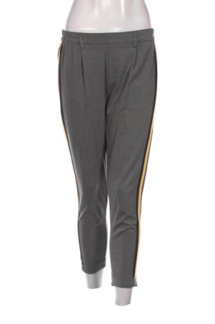 Női nadrág Bershka, Méret M, Szín Szürke, Ár 1 529 Ft