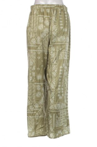 Pantaloni de femei SHEIN, Mărime L, Culoare Multicolor, Preț 41,47 Lei