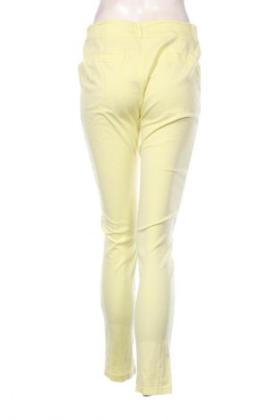 Дамски панталон Styled In Italy, Размер M, Цвят Жълт, Цена 8,69 €