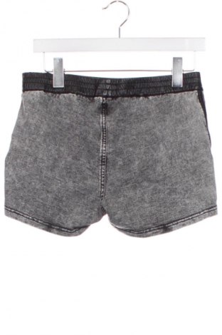 Kinder Shorts Geisha, Größe 15-18y/ 170-176 cm, Farbe Mehrfarbig, Preis 6,99 €
