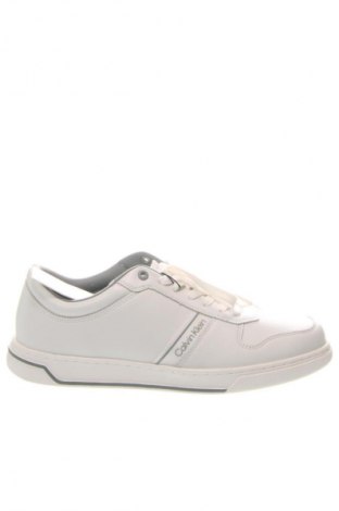 Férfi cipők
 Calvin Klein, Méret 43, Szín Fehér, Ár 58 359 Ft, #133226621