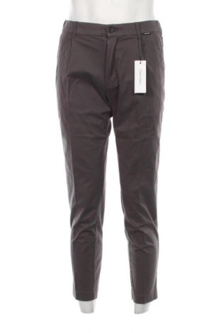 Pánské kalhoty  Calvin Klein, Velikost S, Barva Šedá, Cena  639,00 Kč