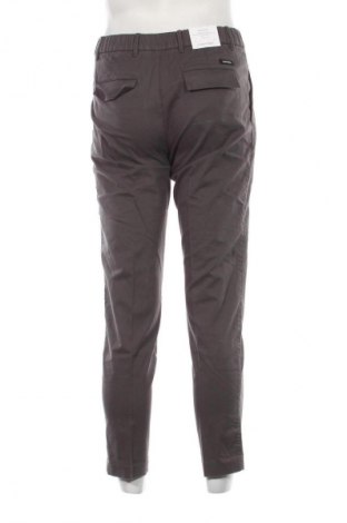 Pánské kalhoty  Calvin Klein, Velikost S, Barva Šedá, Cena  639,00 Kč