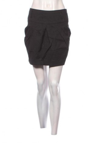 Spódnica Amisu, Rozmiar M, Kolor Kolorowy, Cena 22,99 zł